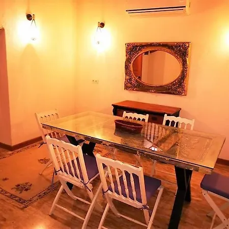 فيلة Vasil, Relish Kayakoy *